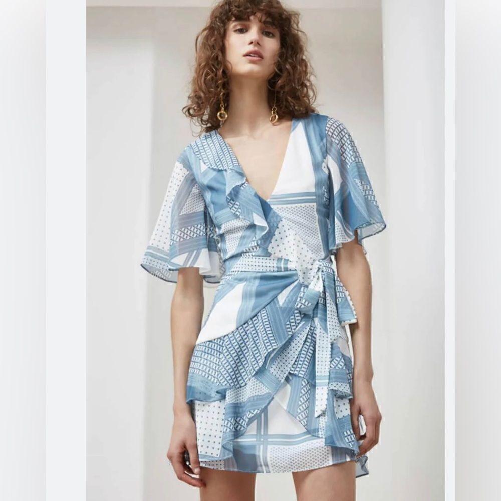 C/MEO Collective graphic print v neck dress Sz M